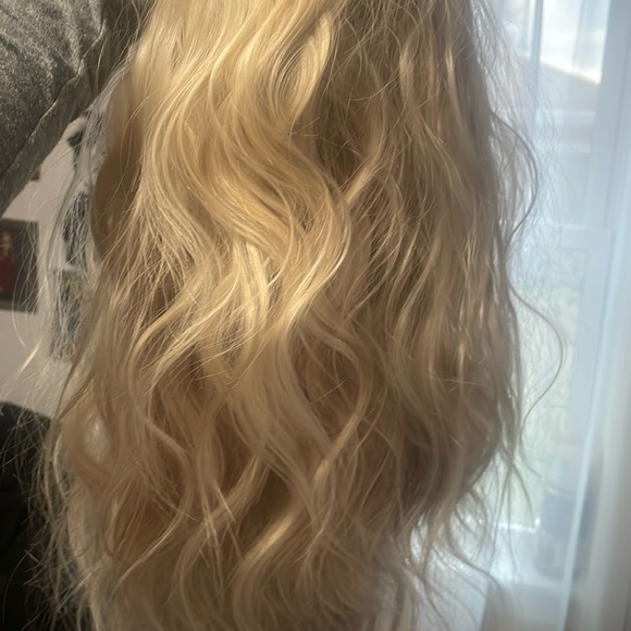 🦋Blonde Wavy Hair, Rosie Lacefront Wig, Chelsey Smith Crown - Picture 9 of 9